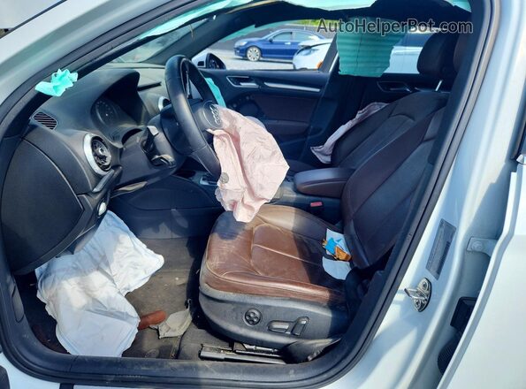 WAUGUGFF3KA062915 2019 AUDI A3 Белый Вид панели приборов