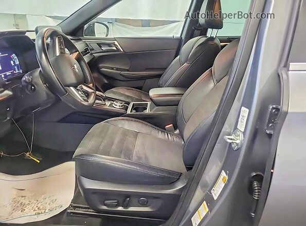JA4J3UA88PZ030659 2023 MITSUBISHI OUTLANDER Gray Vista trasera