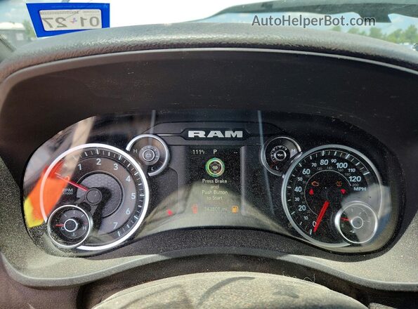 3C6UR5HJXNG147244 2022 RAM 2500 Белый Вид задних сидений