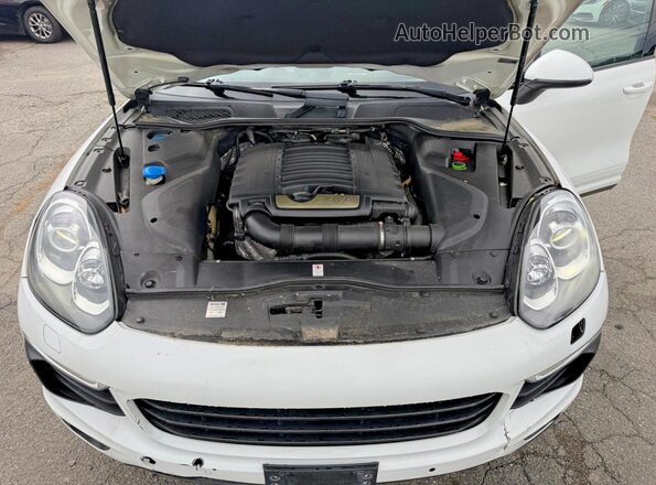 WP1AA2A21JKA02261 2018 PORSCHE CAYENNE White Առջևի վահանակի տեսք