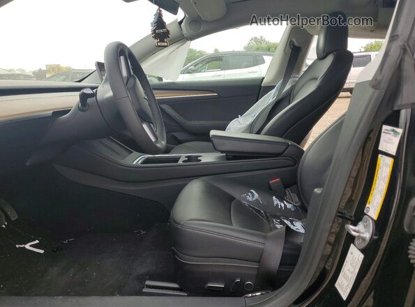 5YJ3E1EA2PF506821 2023 TESLA MODEL Черный Вид панели приборов