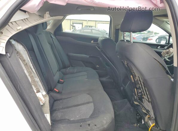 5XXG14J26MG017618 2021 KIA K5 White Vista interior trasera