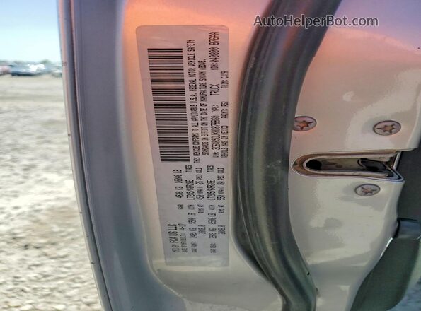 3C6UR5DJXHG678860 2017 RAM 2500 Silver VIN կոդի պիտակի տեսք