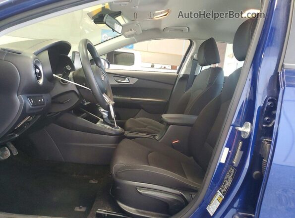 3KPF24AD9KE032260 2019 KIA FORTE Blue Vista del salpicadero