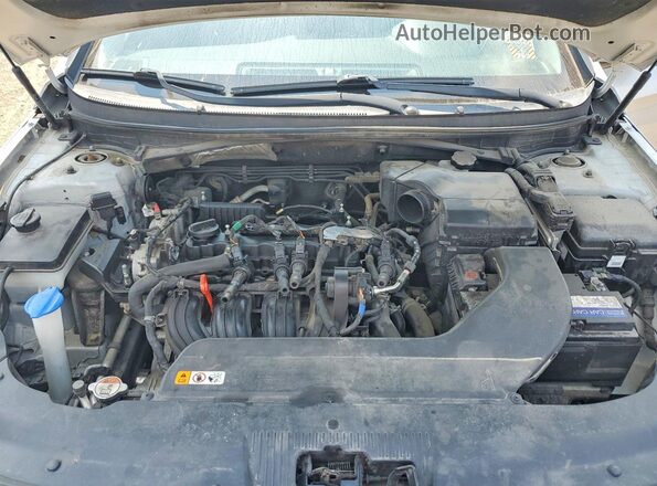 5NPE24AF4HH491648 2017 HYUNDAI SONATA Silver Engine compartment view