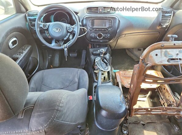 KNDJP3A59H7424744 2017 KIA SOUL Black ხელსაწყოთა პანელის ხედი