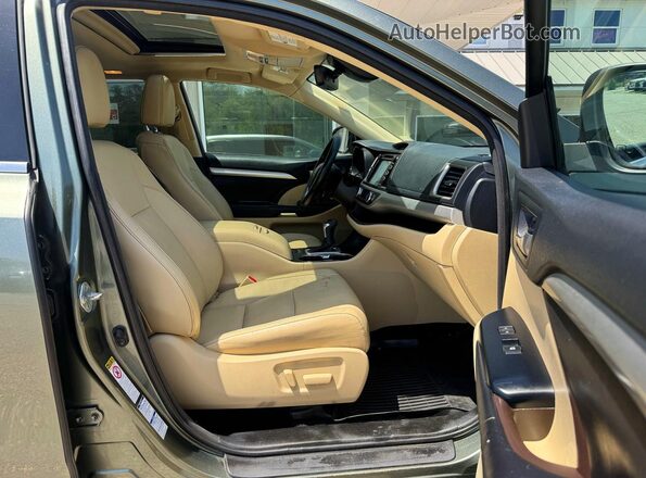5TDJZRFH0HS457900 2017 TOYOTA HIGHLANDER Зеленый Вид спереди