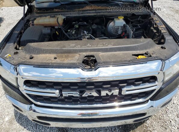 1C6RREBG0NN452049 2022 RAM 1500 Black Engine compartment view
