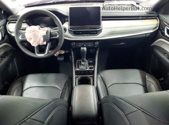 3C4NJDCN9ST614813 2025 JEEP COMPASS Red Սարքավորումների վահանակի տեսք