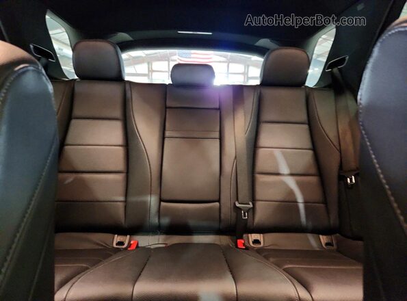 4JGFB4KB4LA123014 2020 MERCEDES-BENZ GLE-CLASS Silver Rear interior view