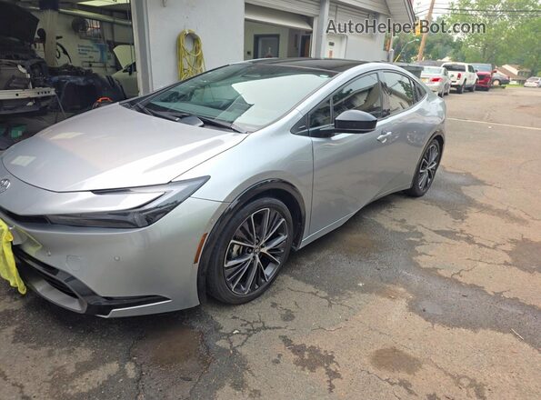 JTDACAAU6R3022289 2024 TOYOTA PRIUS Silver უკანა მარჯვენა