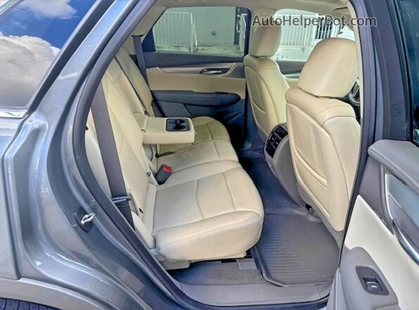 1GYKNDRS7LZ196339 2020 CADILLAC XT5 Gray Вид підкапотного простору