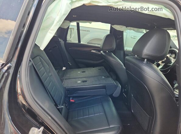 5UXTY9C01M9F21561 2021 BMW X3 Black Widok wnętrza z tyłu