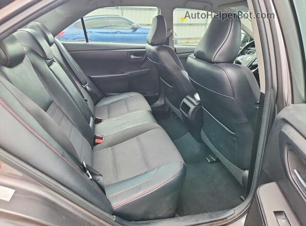 4T1BF1FK3HU327207 2017 TOYOTA CAMRY Gray Սալոնի հետևի տեսք
