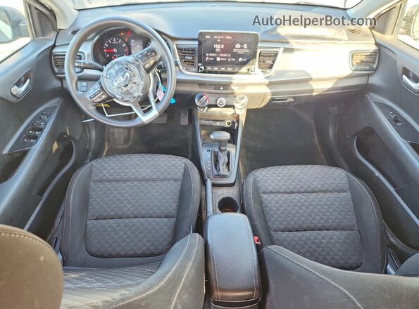 3KPA25AD0PE579330 2023 KIA RIO Gray ხელსაწყოთა პანელის ხედი