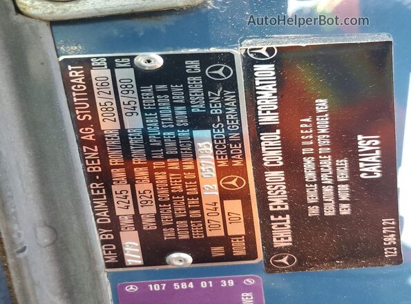 10704412057185 1979 MERCEDES-BENZ 450 Синий Вид наклейки с VIN-кодом