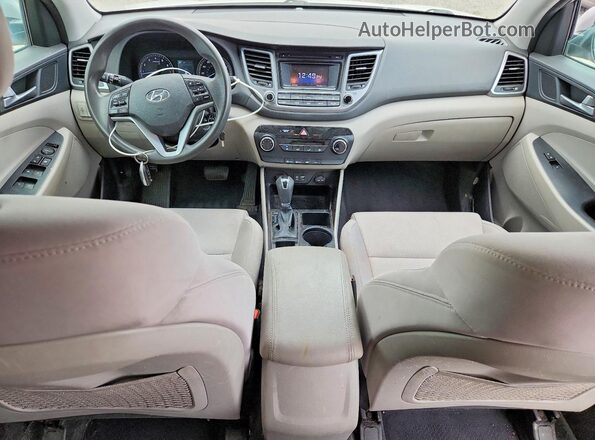 KM8J3CA40HU313774 2017 HYUNDAI TUCSON Silver Սարքավորումների վահանակի տեսք
