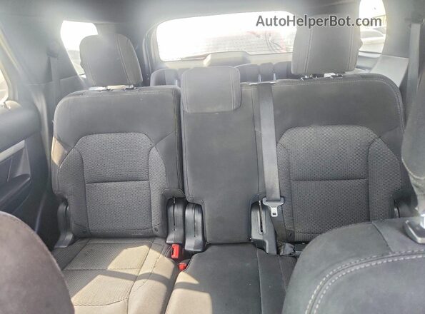 1FM5K7D84GGC86019 2016 FORD EXPLORER White Widok wnętrza z tyłu