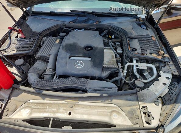 55SWF4JB2HU198799 2017 MERCEDES-BENZ C Tan Vista del compartimento del motor