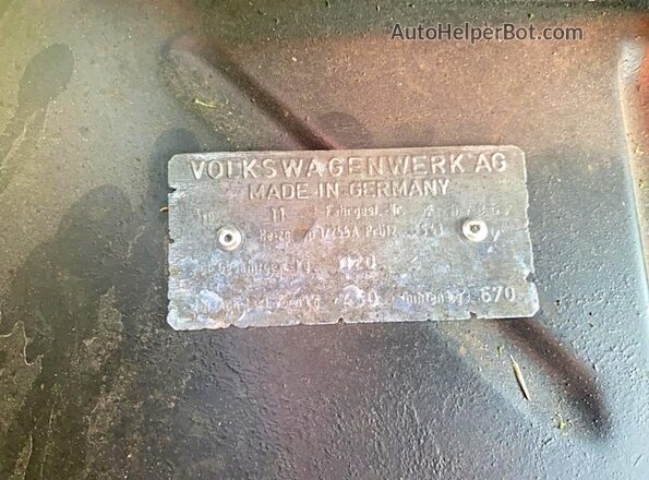 5307962 1963 VOLKSWAGEN BEETLE Черный Вид подкапотного пространства