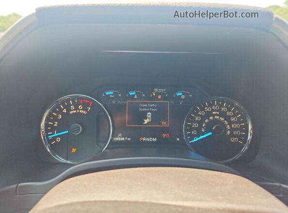 1FTFW1E52JFB13966 2018 FORD F150 White Vista de los asientos traseros