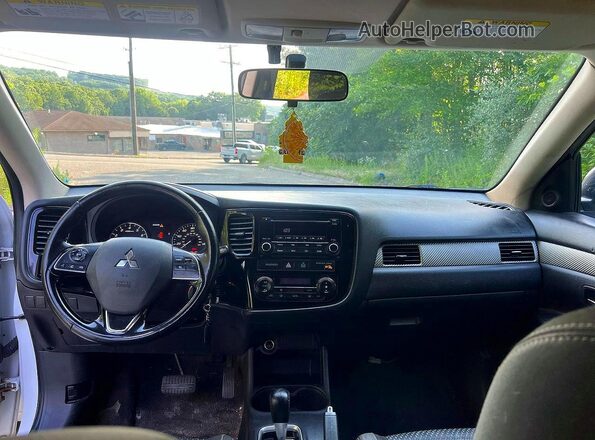 JA4AZ3A34GZ037976 2016 MITSUBISHI OUTLANDER White Вид задніх сидінь