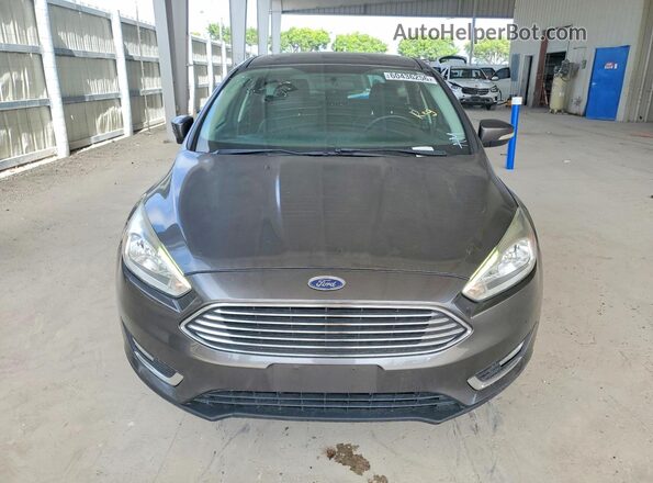 1FADP3N24HL230276 2017 FORD FOCUS Gray Вид ззаду