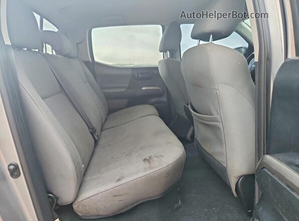5TFBZ5DN0GX001801 2016 TOYOTA TACOMA Silver Vista interior trasera