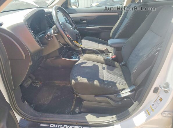 JA4AD3A39JZ035307 2018 MITSUBISHI OUTLANDER White Առջևի վահանակի տեսք