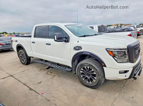 1N6AA1FB9MN513107 2021 NISSAN TITAN White Вид спереду