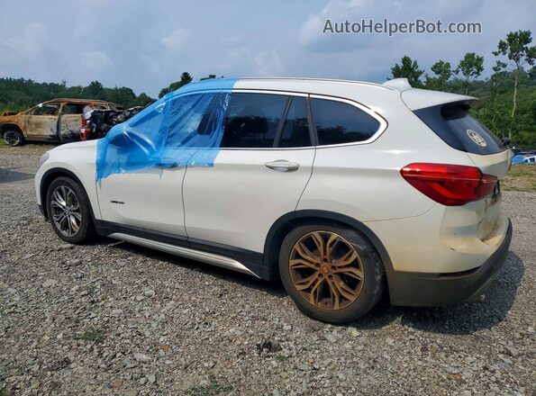 WBXHU7C37H5H37190 2017 BMW X1 White Trasero derecho