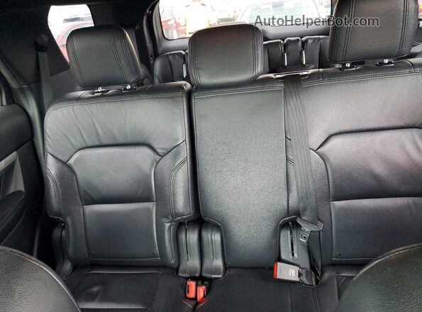 1FM5K8DH5HGD46963 2017 FORD EXPLORER Gray Rear interior view