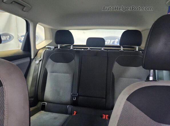 3VVDX7B20NM017049 2022 VOLKSWAGEN TAOS Gray Widok wnętrza z tyłu