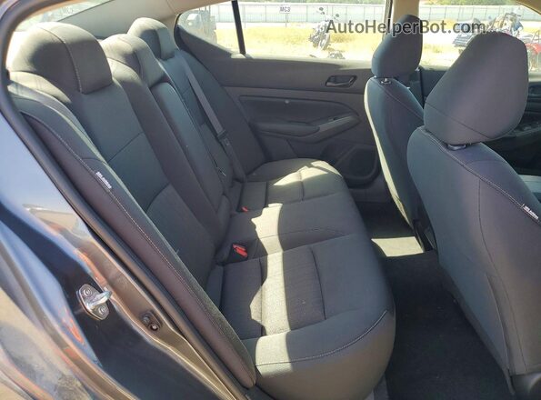 1N4BL4BV4RN425047 2024 NISSAN ALTIMA Gray Սալոնի հետևի տեսք
