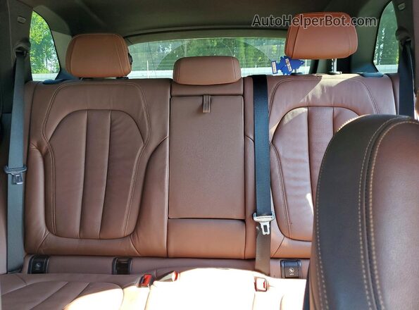 5UXCR6C54KLL35081 2019 BMW X5 Black Вид задньої частини салону