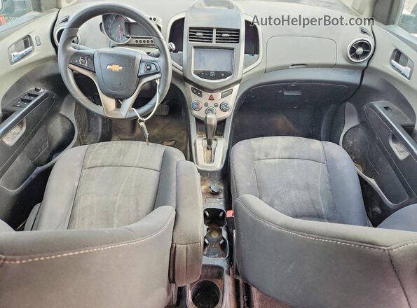1G1JC6SH5G4110006 2016 CHEVROLET SONIC Black Widok zestawu wskaźników