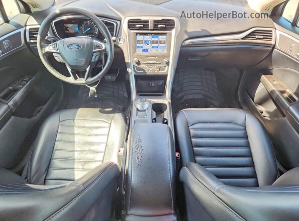 3FA6P0CD3KR270515 2019 FORD FUSION Silver Widok zestawu wskaźników