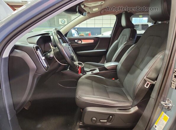 YV4162UK0L2278235 2020 VOLVO XC40 Blue Widok deski rozdzielczej
