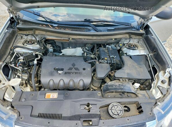 JA4AZ3A33JZ052959 2018 MITSUBISHI OUTLANDER Серебряный Вид наклейки с VIN-кодом