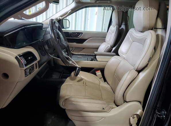 5LMJJ3LT5KEL11740 2019 LINCOLN NAVIGATOR Черный Вид панели приборов