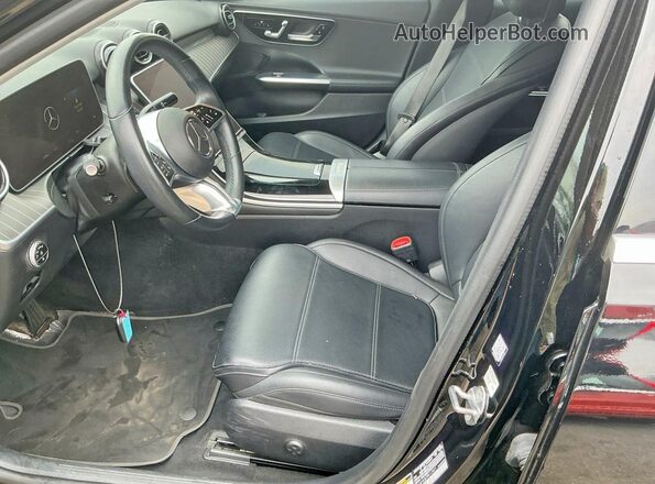 W1KAF4GB7PR117071 2023 MERCEDES-BENZ C Черный Вид спереди