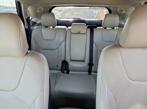2FMPK3K95JBC15732 2018 FORD EDGE Gray Vista interior trasera