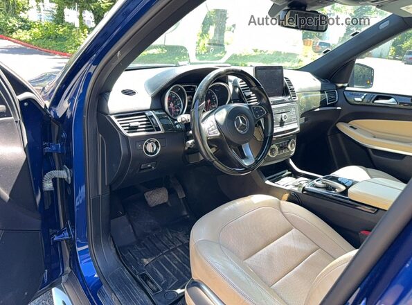 4JGDF7DE9HA987973 2017 MERCEDES-BENZ GLS Purple Հետևի նստատեղերի տեսք