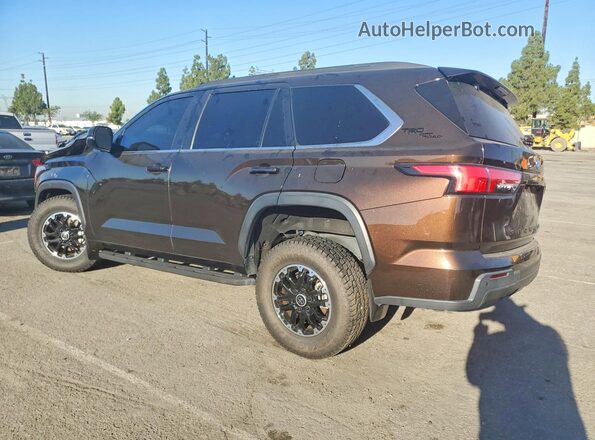 7SVAAABAXPX006652 2023 TOYOTA SEQUOIA Коричневый Задняя правая четверть