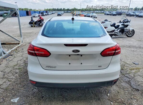 1FADP3F27HL267482 2017 FORD FOCUS White წინა სალონის ხედი
