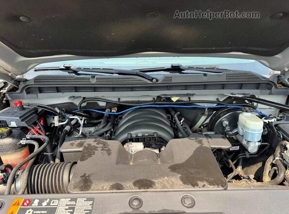 1GCVKREC3JZ373599 2018 CHEVROLET SILVERADO Серебряный Вид щитка приборов