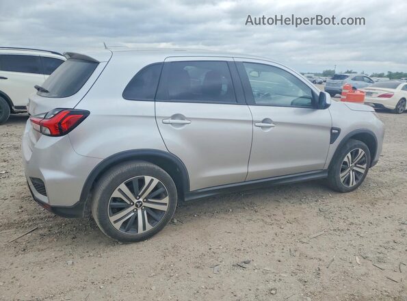 JA4ARUAU6PU010211 2023 MITSUBISHI OUTLANDER Серебряный Передняя правая четверть