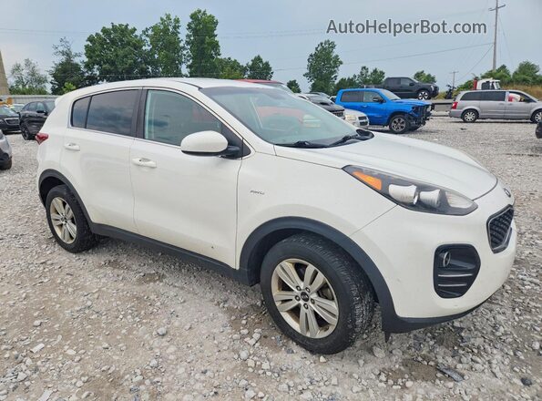 KNDPMCAC8H7127708 2017 KIA SPORTAGE White Widok z przodu