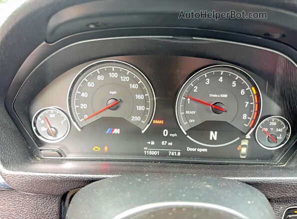 WBS8M9C54G5G41759 2016 BMW M3 Charcoal Widok zestawu wskaźników