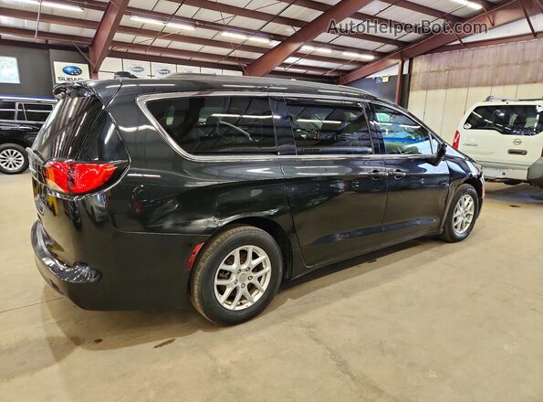 2C4RC1DG1LR172477 2020 CHRYSLER VOYAGER Black Przód prawy
